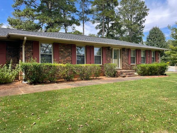 1010 Bradham Dr
