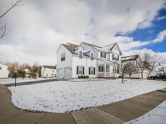 2nd image of 496 Sunridge Dr