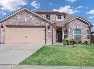 1823 Douglas St, Howe, TX 75459