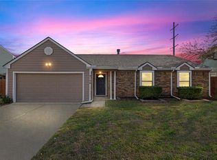 3120 Manchester Cir, Bedford, TX 76021