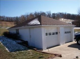 450 Rehoboth Rd, Rostraver Township, PA 15012