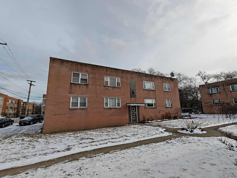 1st image of 2437 W Balmoral Ave Unit 2