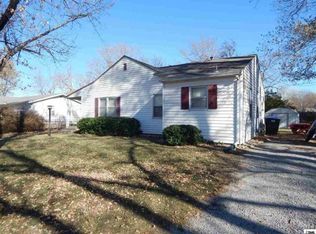 3620 SW Garfield Ave, Topeka, KS 66611