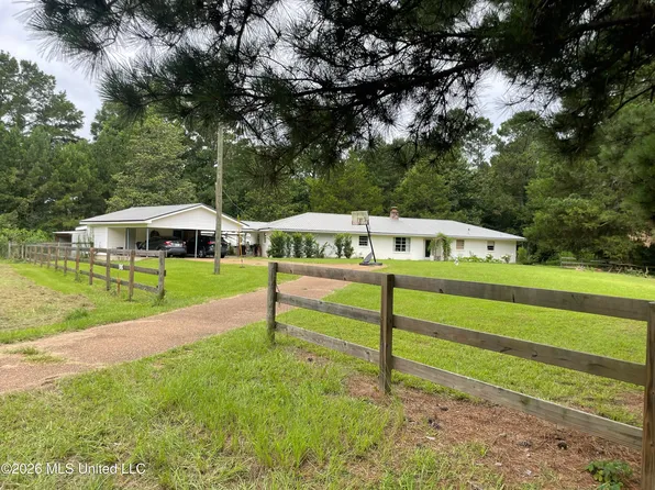 450 Hancock Rd SE, Meadville, MS 39653
