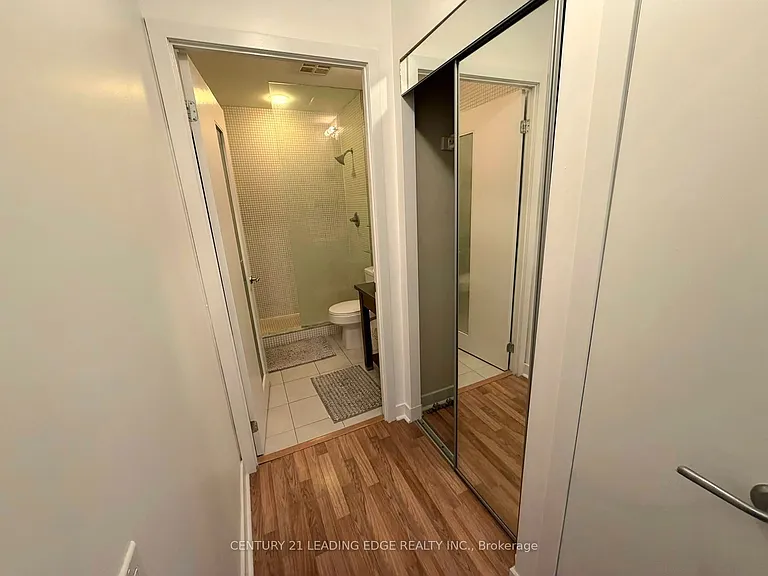 8 Colborne St #2202 — Photo 7