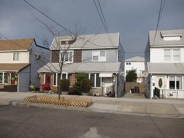 1st image of 2051 E 74th St