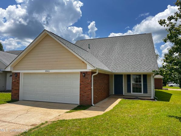 1043 Spanish Oak Blvd