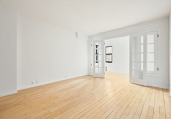 3rd image of 240 E 76th St APT 10A