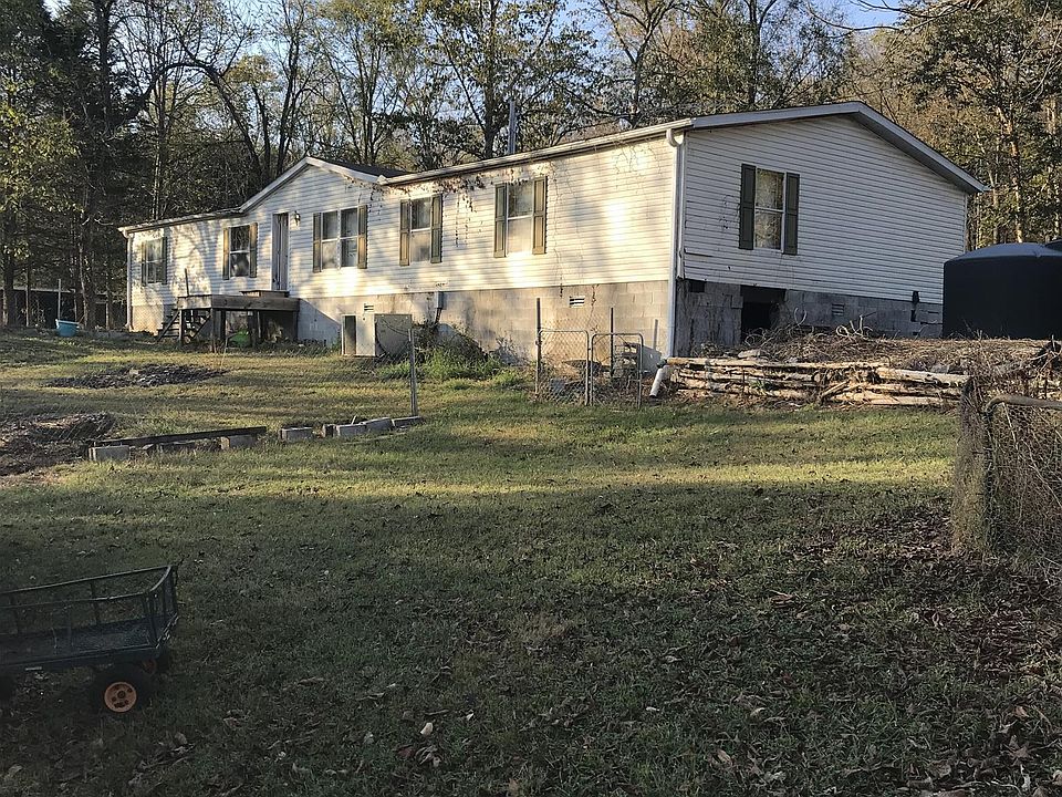 1st image of 33 Gravel Ln