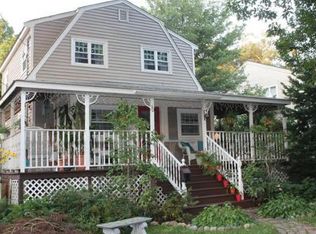 30 Carson Ter, Swampscott, MA 01907