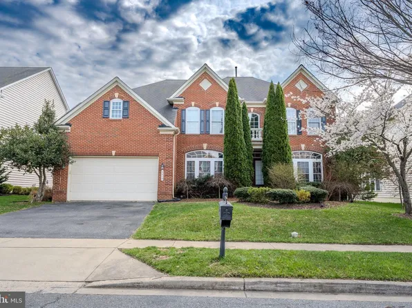 9215 Shafers Mill Dr, Frederick, MD 21704