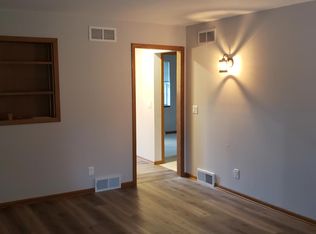 4570 Dennis Dr, Madison, WI 53704