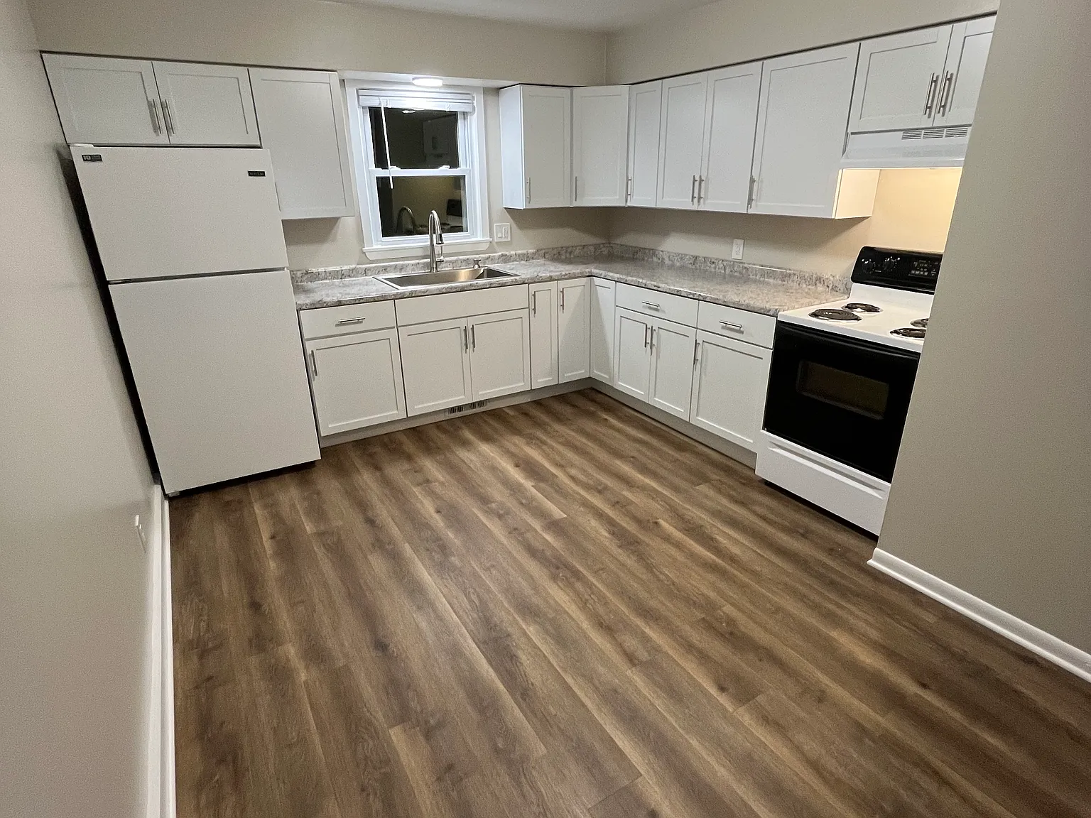2 bed, $1,250 — Photo 1