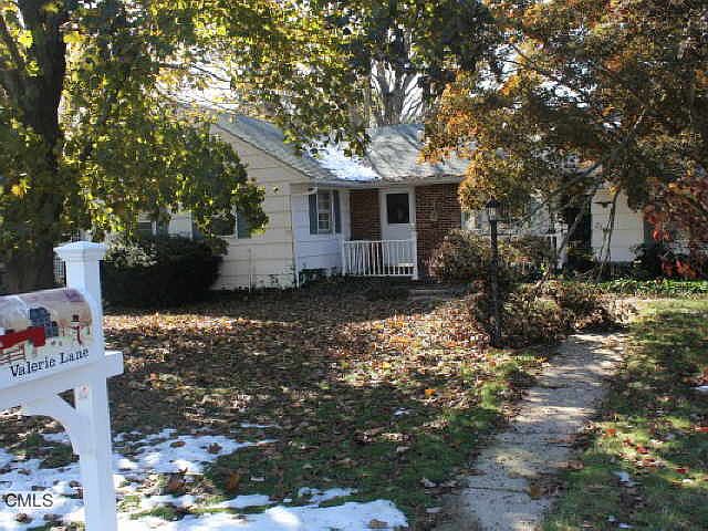 1st image of 26 Valerie Ln