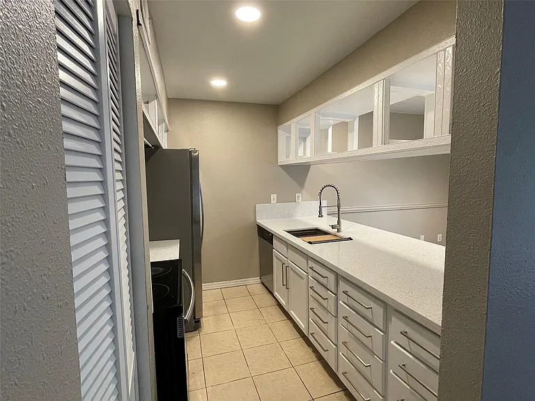 12315 Glenview Dr — Photo 8