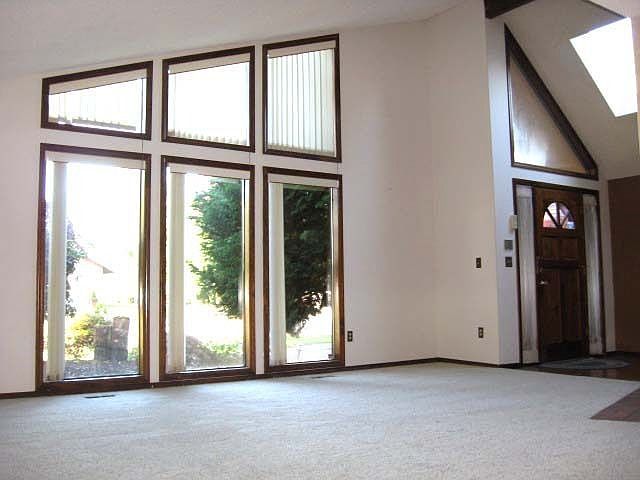 1st image of 2103 SE Park Crest Ave