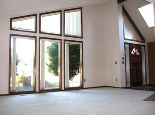 2103 SE Park Crest Ave, Vancouver, WA 98683