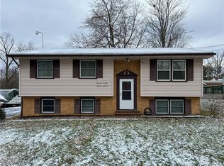 3122 Crestview Ave SE, Warren, OH 44484