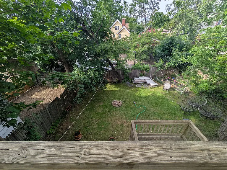 63 Arnold Ter #2 — Photo 27