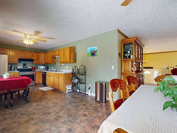 5th image of 9 Andy Avenue