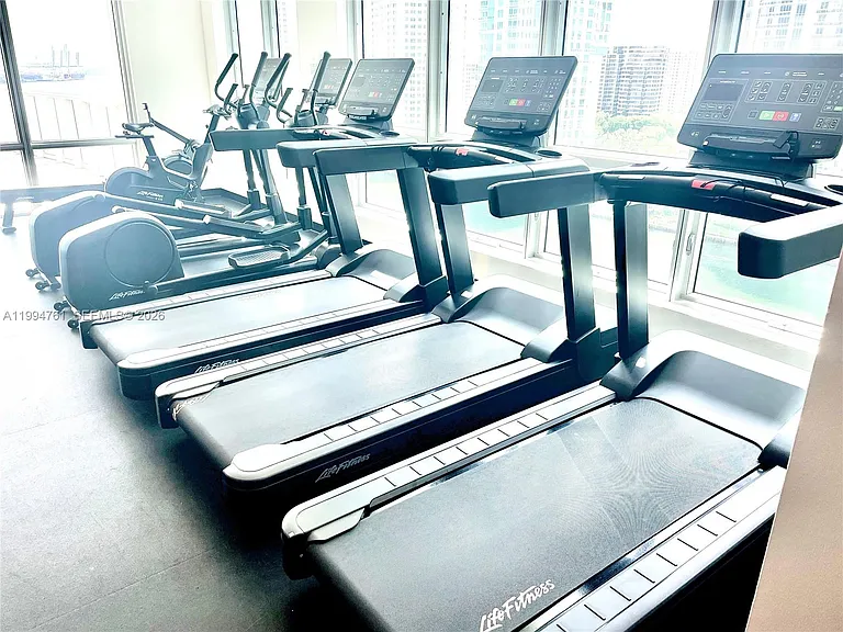 300 S Biscayne Blvd #T-2012 — Photo 36