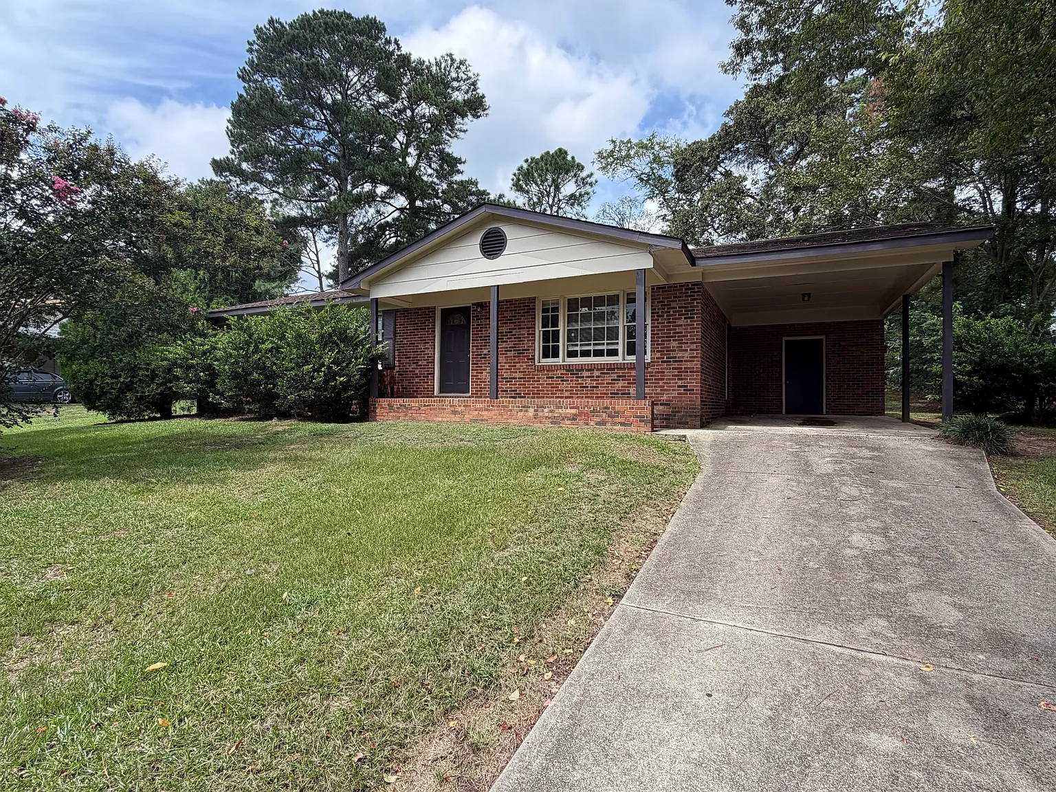 3 bed, 1193 sqft, $1,850 — Photo 2