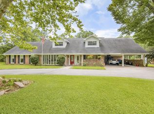 1204 S Hill St, Alvin, TX 77511
