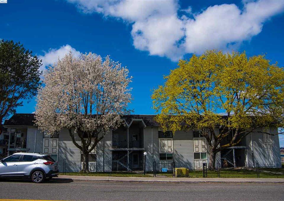 1st image of 2401 W Canal Dr