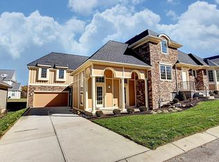 212 Pointe Oakwood Way, Oakwood, OH 45409
