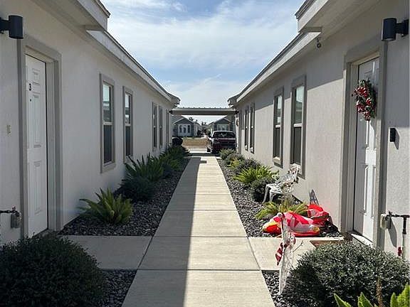 2nd image of 5609 Sandpiper Ave #3