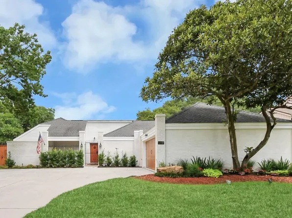 11906 Pebble Rock Dr, Houston, TX 77077