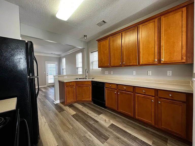 213 Nimbus Ct — Photo 9