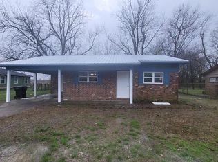 2683 Henry Dr, Greenville, MS 38703