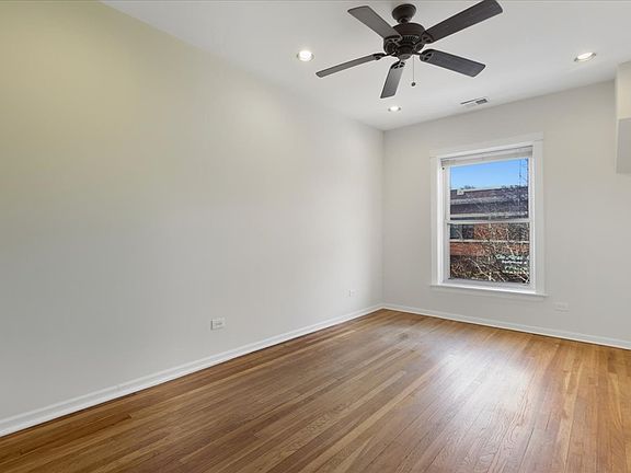 5th image of 4641 N Rockwell St #2HD
