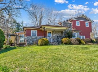 10 Woodmont Dr, Asheville, NC 28806