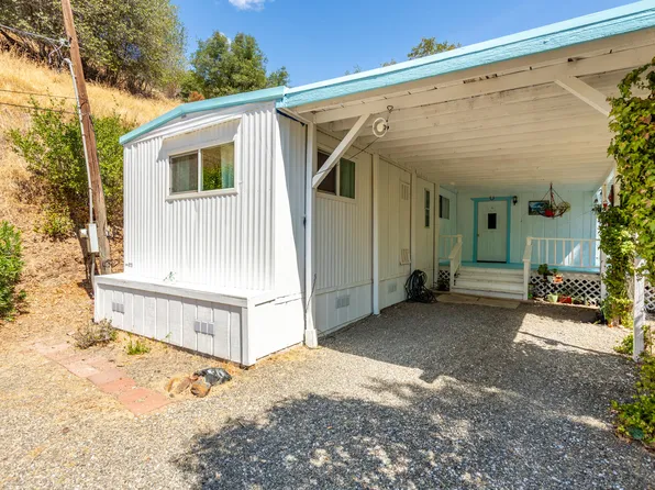 22072 Hidden Valley Dr, Redding, CA 96003