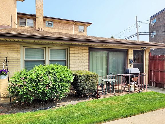 2nd image of 5509 W Higgins Ave Rear 1C