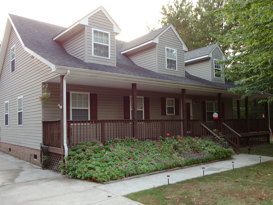 107 TAYLOR LEIGH DR.