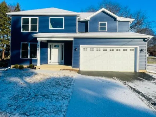 820 N Van Buren St, Batavia, IL 60510