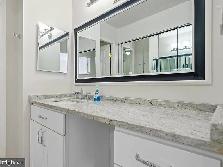 3100 S Manchester St #635 — Photo 14