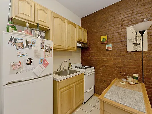 Rented by Cooper & Cooper Real Estate | media 31