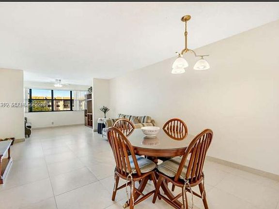 2nd image of 2941 N Nob Hill Rd APT 301