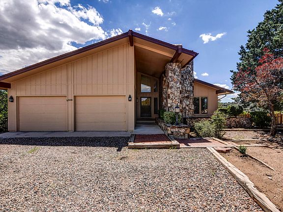 3rd image of 2950 Horizon Hills Ln