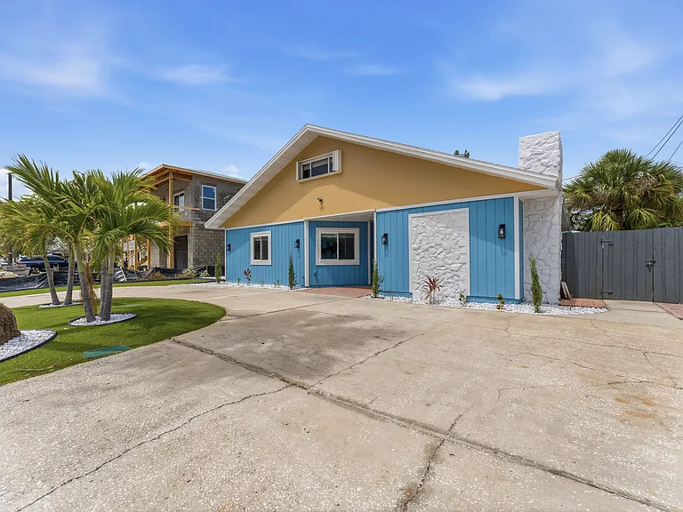 14109 W Parsley Dr — Photo 49