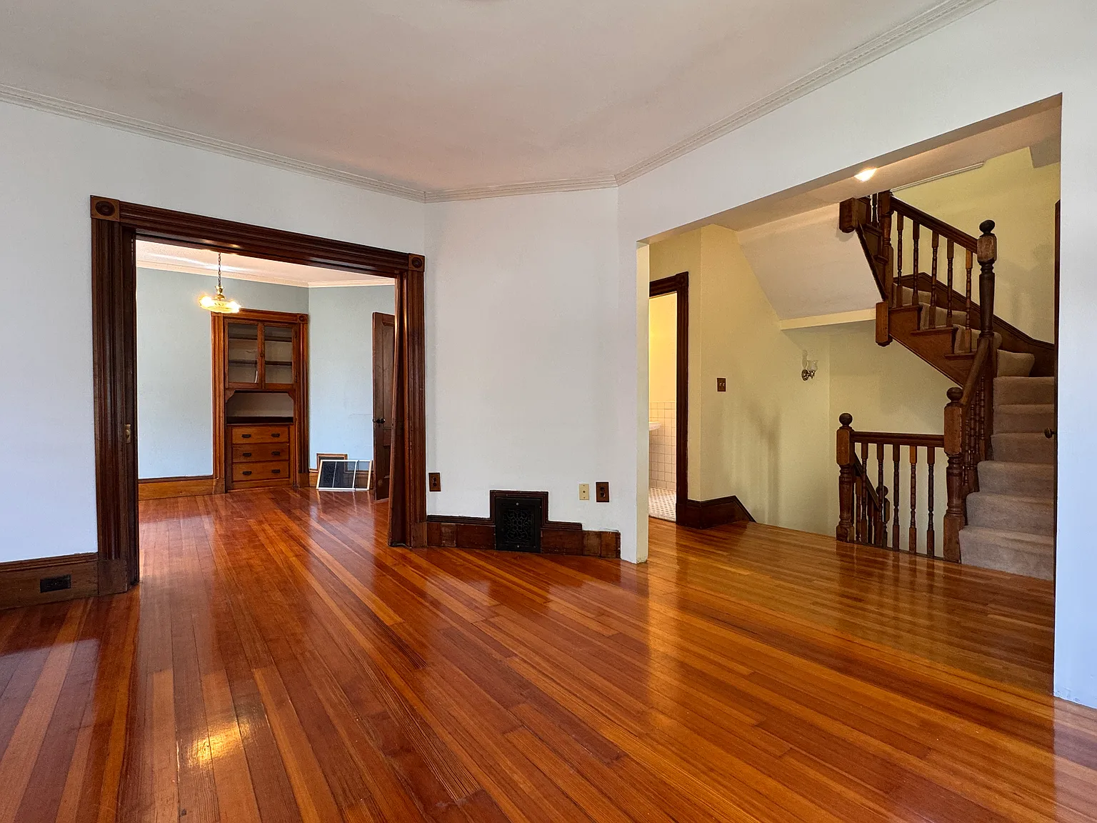 3 bed, 1400 sqft, $3,900 — Photo 3
