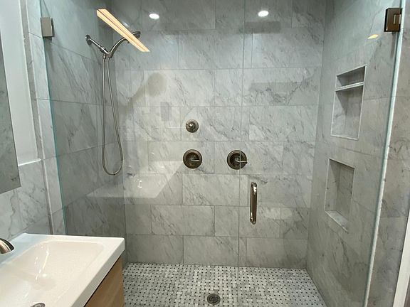 4th image of 2414 Newhall St