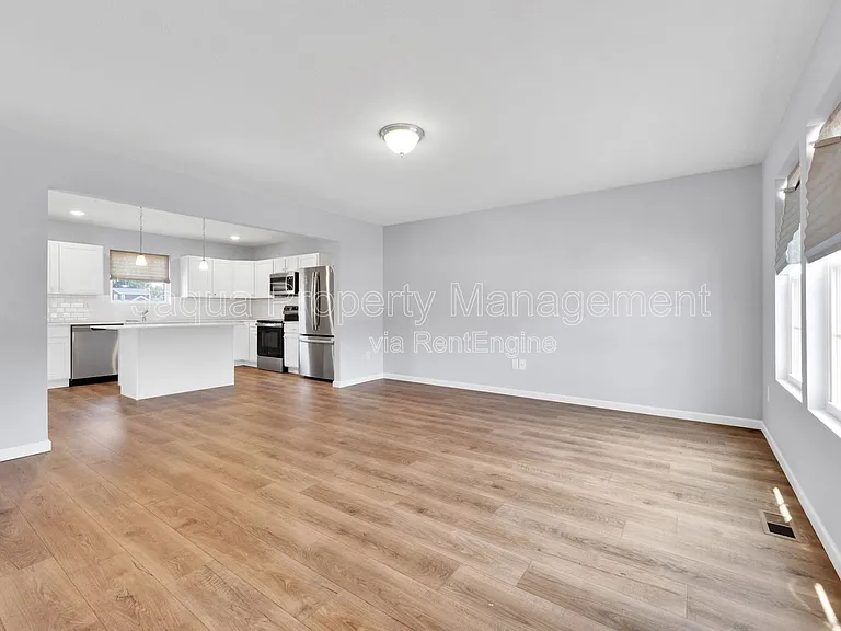 48265 Silver Oaks W — Photo 5