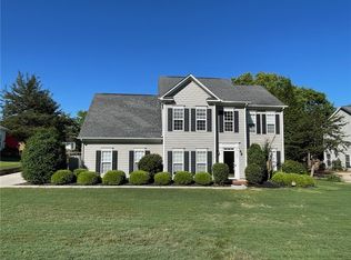 228 Sassafras Dr, Easley, SC 29642