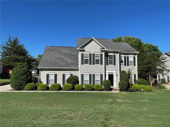 228 Sassafras Dr, Easley, SC 29642