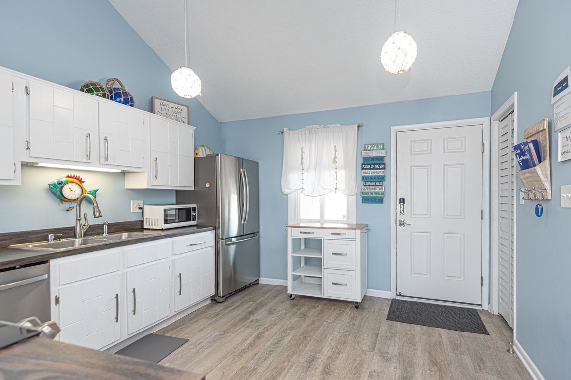 next background image